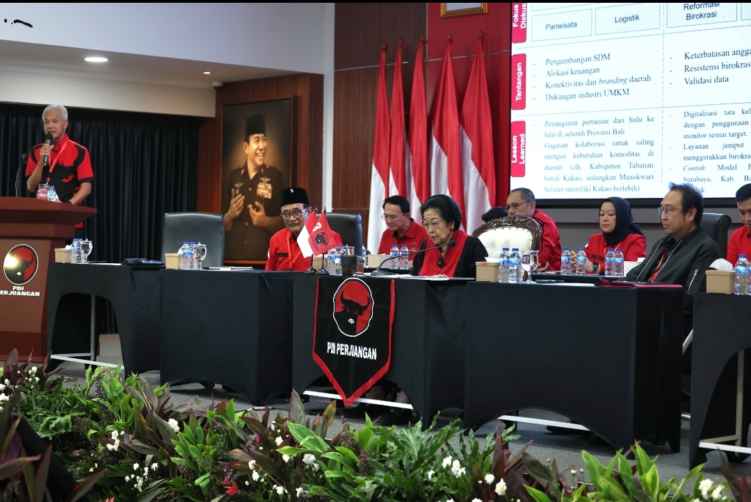 Ganjar Pranowo beberkan tiga topik penting yang dibahas dalam pembekalan Kepala Daerah PDIP