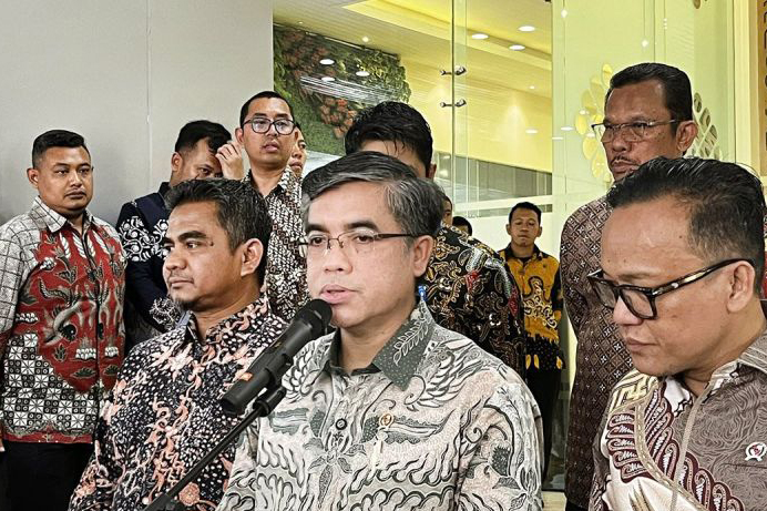 Kemnaker bakal kaji penghapusan batas usia kerja