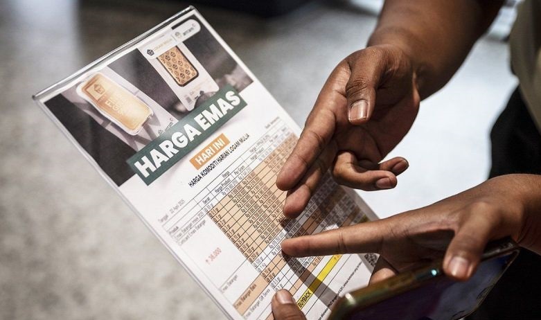 Emas Antam pada Jumat kembali merosot, kini jadi Rp1,912 juta per gram