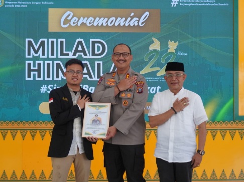 Berantas narkotika dan premanisme, Kapolres Langkat diganjar penghargaan Berantas narkotika dan premanisme, Kapolres Langkat diganjar penghargaan