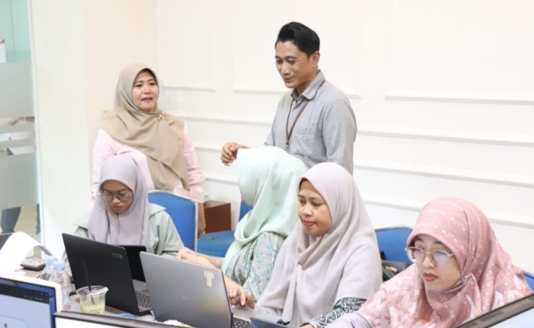 Pemkab Bekasi lima besar penerapan standar pelayanan minimal Pemkab Bekasi lima besar penerapan standar pelayanan minimal