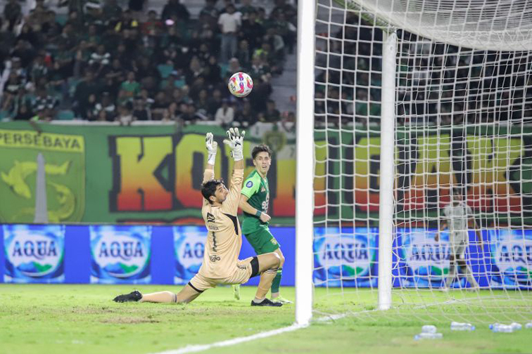Asisten pelatih akui kekalahan Persebaya akibat kesalahan sendiri Asisten pelatih akui kekalahan Persebaya akibat kesalahan sendiri