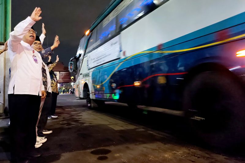 PPIH Surabaya laporkan satu calon haji alami penundaan keberangkatan PPIH Surabaya laporkan satu calon haji alami penundaan keberangkatan