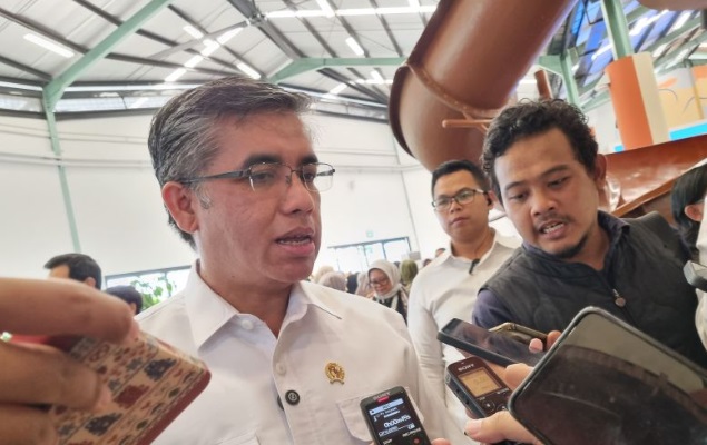 Menaker ajak industri media dan pekerja bahas PHK massal Menaker ajak industri media dan pekerja bahas PHK massal