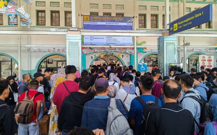 KAI Jakarta operasikan 444 perjalanan KA selama periode libur Waisak KAI Jakarta operasikan 444 perjalanan KA selama periode libur Waisak