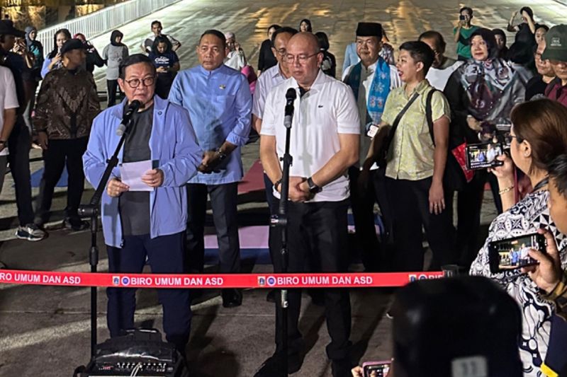 Pramono minta UMKM dan warga jaga kerapian dan keamanan taman 24 jam Pramono minta UMKM dan warga jaga kerapian dan keamanan taman 24 jam