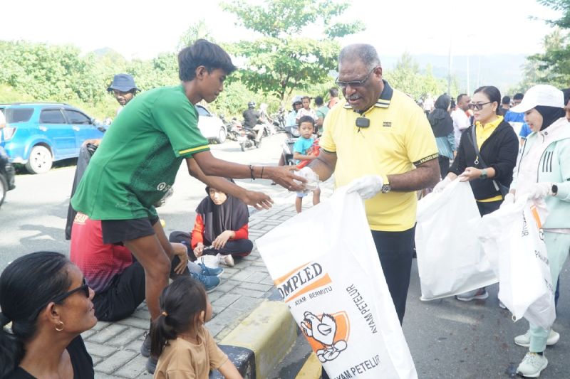 Wali Kota Jayapura canangkan Kota Sadar Sampah