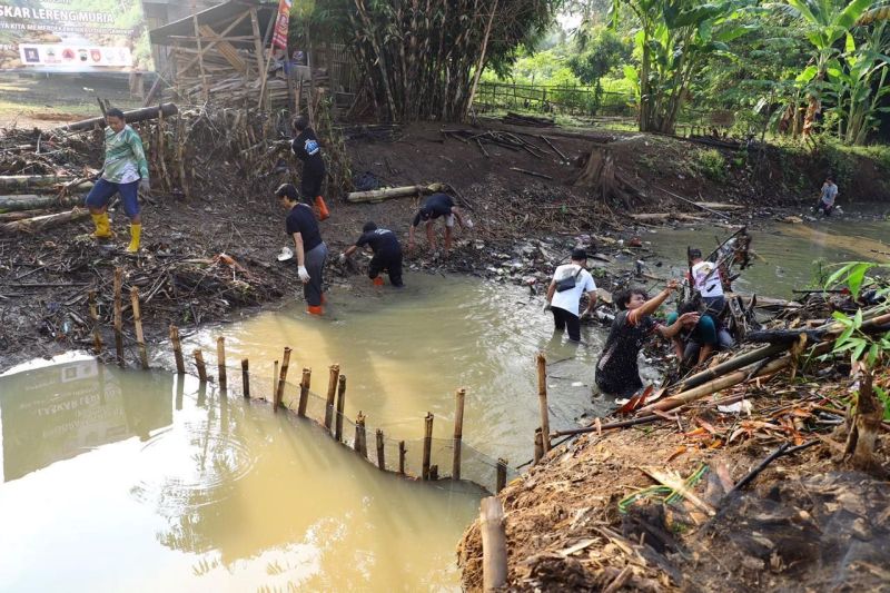 Bupati Kudus kampanyekan kebersihan sungai guna cegah banjir