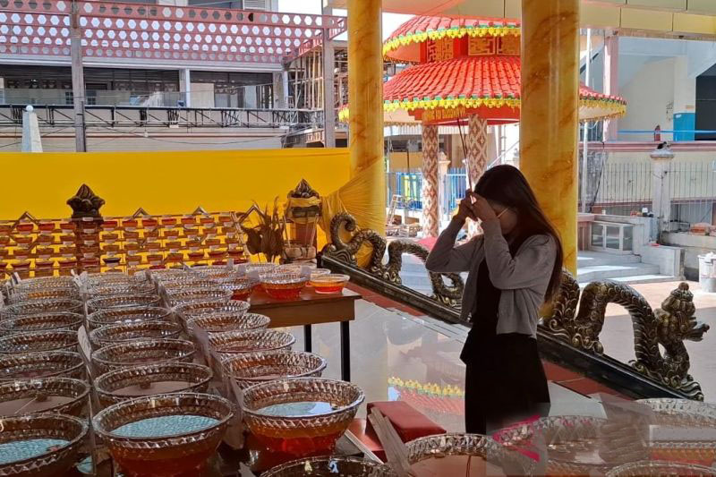 Umat Buddha Kota Jambi rayakan Waisak dengan berbagai ornamen