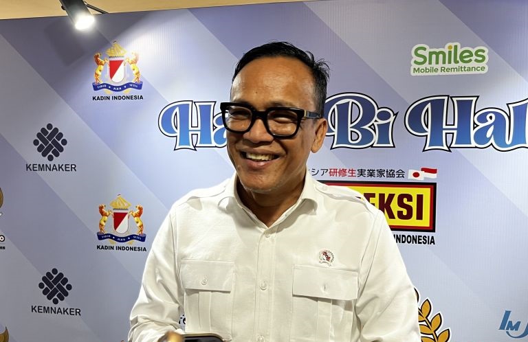 Wamenaker: Sinergi pemerintah-industri penting demi sejahterakan buruh Wamenaker: Sinergi pemerintah-industri penting demi sejahterakan buruh