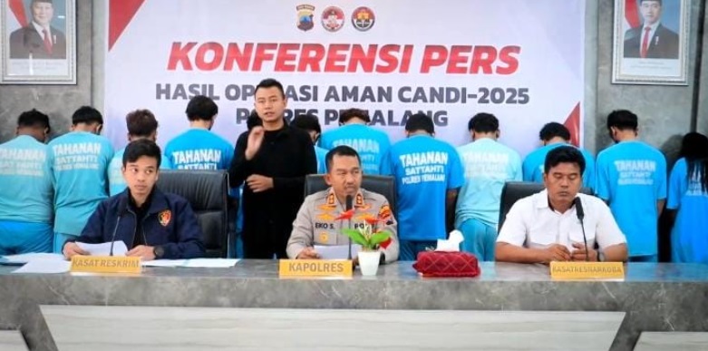 Kapolres Pemalang ungkap kasus pengeroyokan dan pencurian dengan kekerasan Kapolres Pemalang ungkap kasus pengeroyokan dan pencurian dengan kekerasan