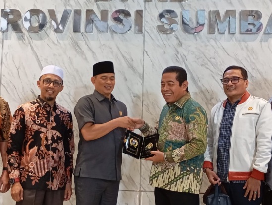 DPRD DKI Jakarta suarakan aspirasi daerah atas efisiensi anggaran di DPR RI DPRD DKI Jakarta suarakan aspirasi daerah atas efisiensi anggaran di DPR RI