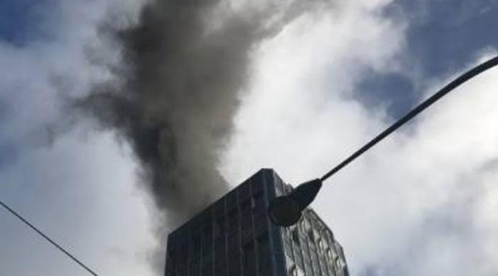 28 Mei 2021: Kantor Pajak di Tebet terbakar, 10 damkar dikerahkan 28 Mei 2021: Kantor Pajak di Tebet terbakar, 10 damkar dikerahkan
