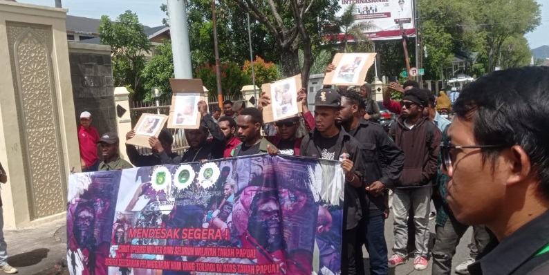 Mahasiswa Papua minta Pemerintah hentikan operasi militer di Papua Mahasiswa Papua minta Pemerintah hentikan operasi militer di Papua