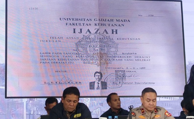 Bareskrim Polri nyatakan ijazah universitas Jokowi asli Bareskrim Polri nyatakan ijazah universitas Jokowi asli