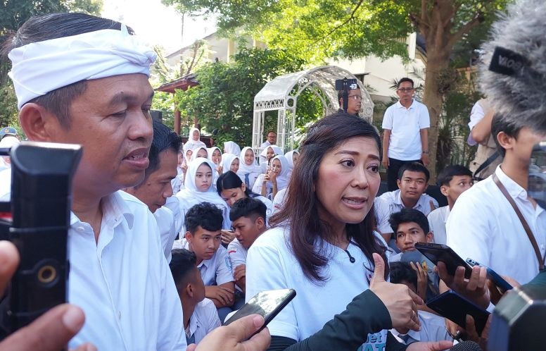 Menkomdigi kunjungi sekolah untuk sosialisasi PP Tunas Menkomdigi kunjungi sekolah untuk sosialisasi PP Tunas