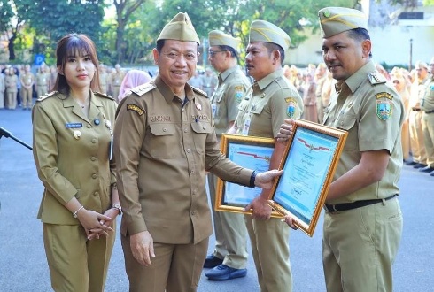 Bupati Kudus: Pegawai perlu berinovasi untuk perbaikan kualitas pelayanan publik Bupati Kudus: Pegawai perlu berinovasi untuk perbaikan kualitas pelayanan publik