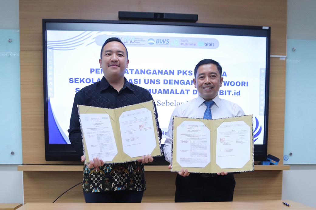Bibit dan sekolah vokasi UNS teken MoU, dorong mahasiswa melek investasi dan keuangan digital Bibit dan sekolah vokasi UNS teken MoU, dorong mahasiswa melek investasi dan keuangan digital