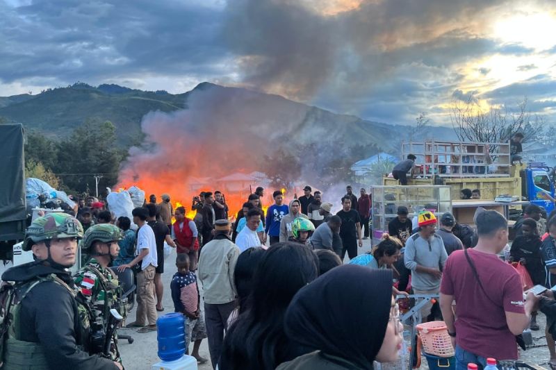 Polres Lanny Jaya selidiki terbakarnya 11 ruko di Tiom