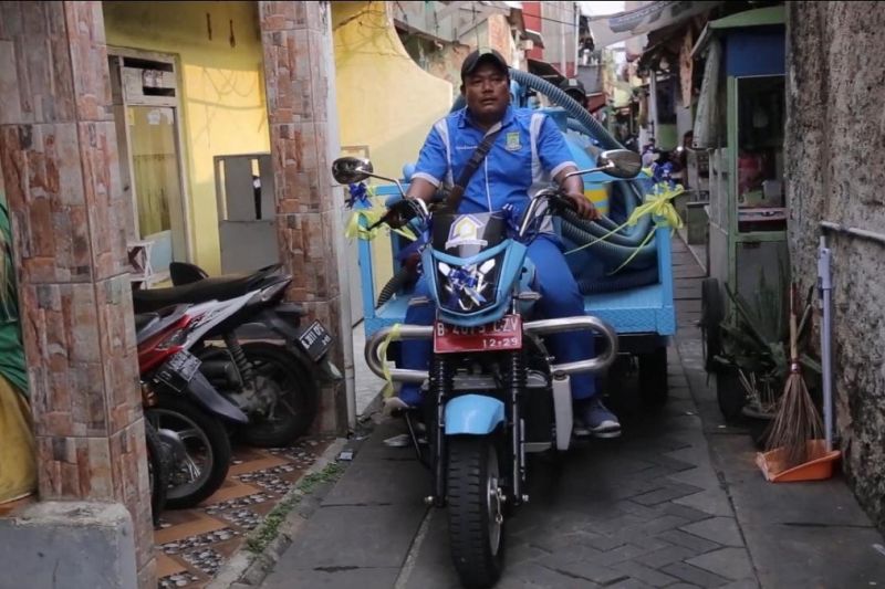 Disperkim tetapkan tarif sedot tinja di pemukiman dalam gang