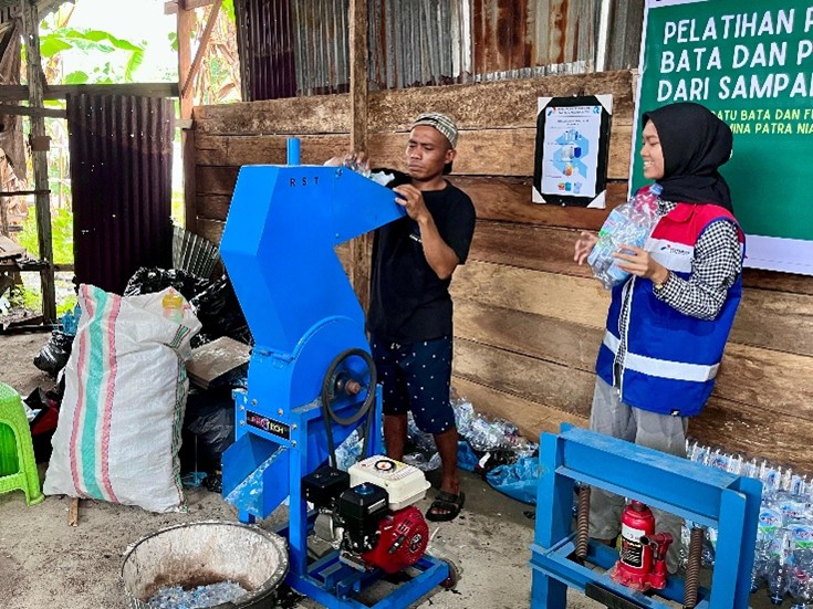 Pertamina AFT Babullah dan Kelompok Binaan sulap sampah plastik Ternate jadi cuan