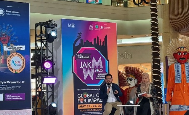 Warga DKI bisa manfaatkan layanan AJIB untuk permudah urus izin Warga DKI bisa manfaatkan layanan AJIB untuk permudah urus izin