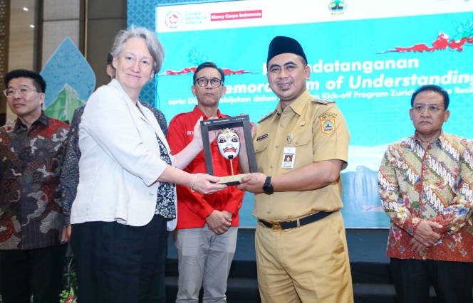 Pemprov Jateng, Zurich Foundation dan MCI garap proyek pengelolaan kawasan pesisir terpadu Pemprov Jateng, Zurich Foundation dan MCI garap proyek pengelolaan kawasan pesisir terpadu
