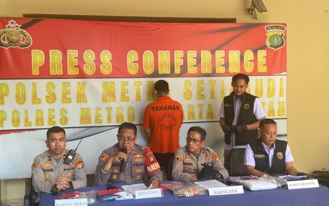 Ulang tahun jadi kedok pesta seks sesama jenis di Setiabudi Ulang tahun jadi kedok pesta seks sesama jenis di Setiabudi