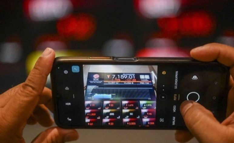 IHSG Rabu dibuka menguat 27,05 poin IHSG Rabu dibuka menguat 27,05 poin