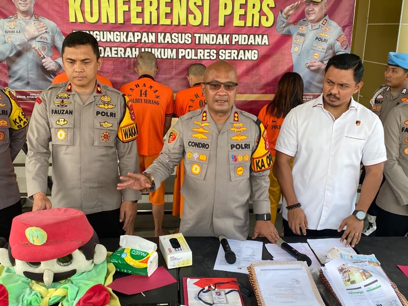 100 calon tenaga kerja di kawasan Modern Cikande Serang tertipu calo