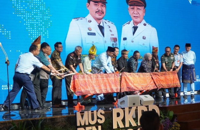 Musrenbang RPJMD Sumut, Bupati Langkat siap sinergi wujudkan Indonesia Emas 2045 Musrenbang RPJMD Sumut, Bupati Langkat siap sinergi wujudkan Indonesia Emas 2045