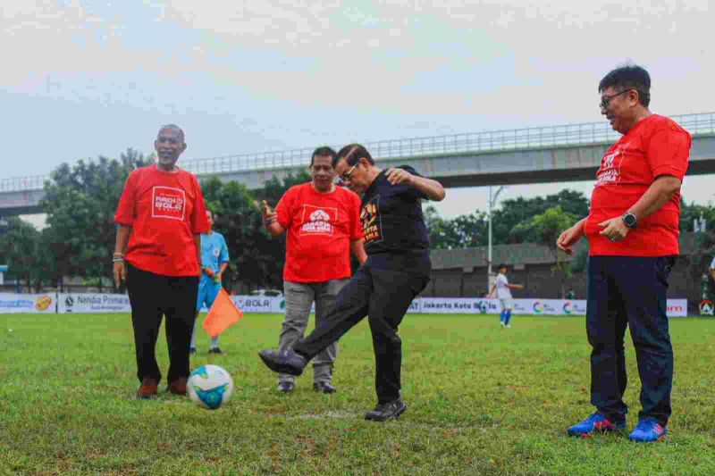 Pramono resmi buka Liga Jakarta U-17 Piala Gubernur 2025 Pramono resmi buka Liga Jakarta U-17 Piala Gubernur 2025