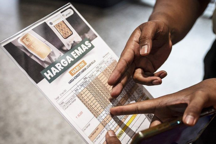 Harga emas Antam Sabtu turun Rp12.000 per gram Harga emas Antam Sabtu turun Rp12.000 per gram