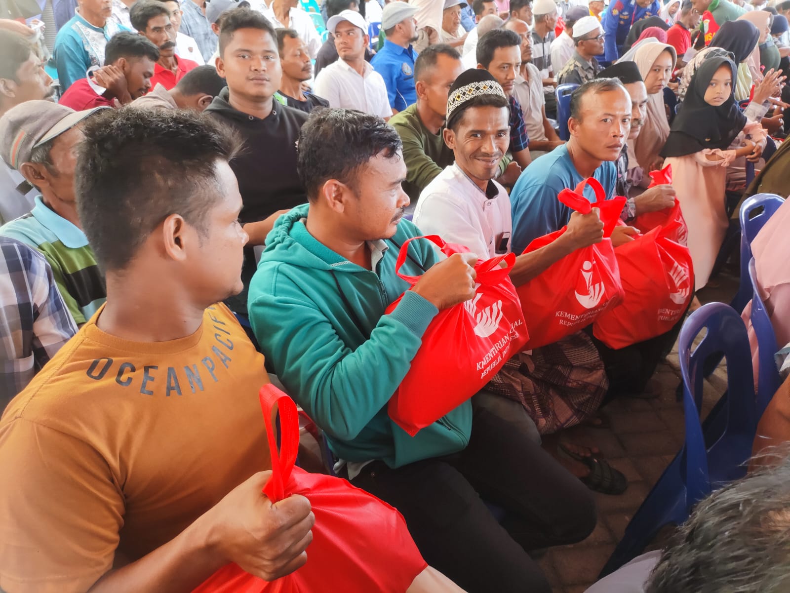 Bansos Tahap II akhir Mei, gunakan DTSEN pertama kali Bansos Tahap II akhir Mei, gunakan DTSEN pertama kali