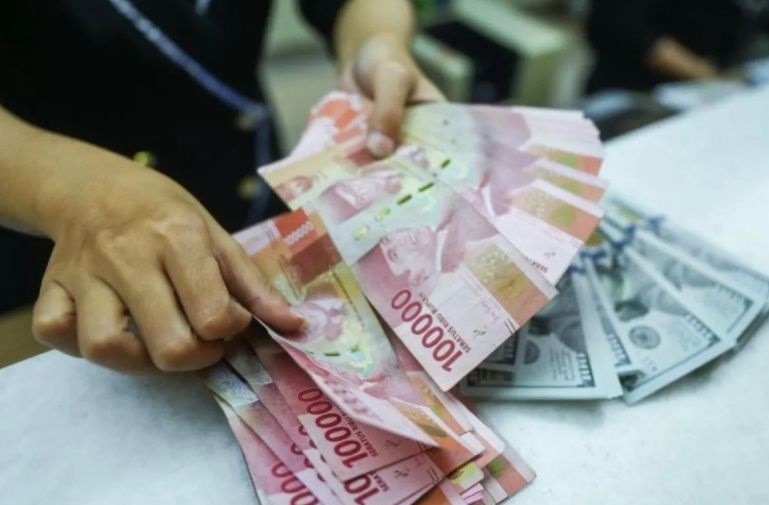 Rupiah pada Jumat pagi melemah jadi Rp16.549 per dolar AS Rupiah pada Jumat pagi melemah jadi Rp16.549 per dolar AS