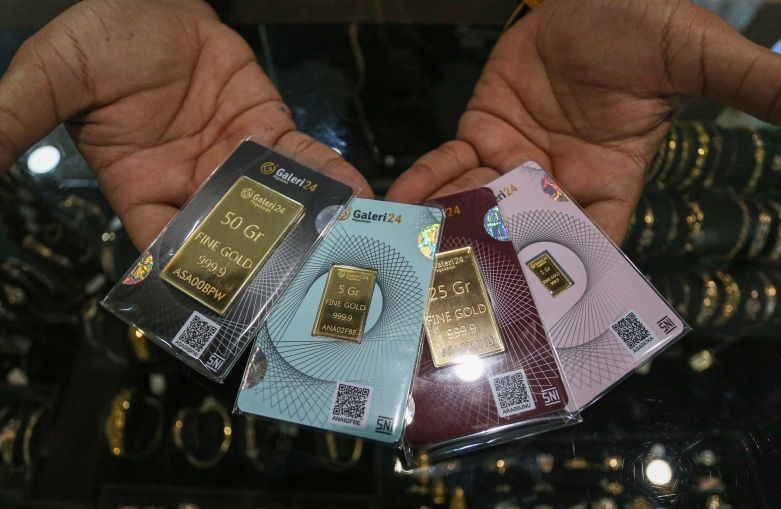 Emas di Pegadaian kompak anjlok hingga Rp23.000 per gram pada Selasa