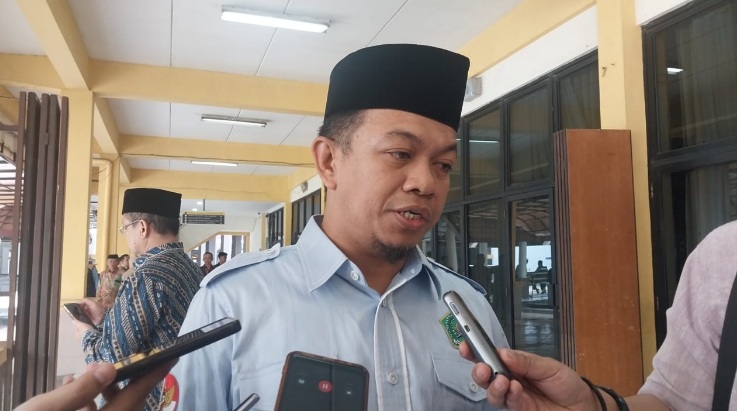 Stafsus Menag RI buka layanan haji di Asrama Haji Bekasi Stafsus Menag RI buka layanan haji di Asrama Haji Bekasi