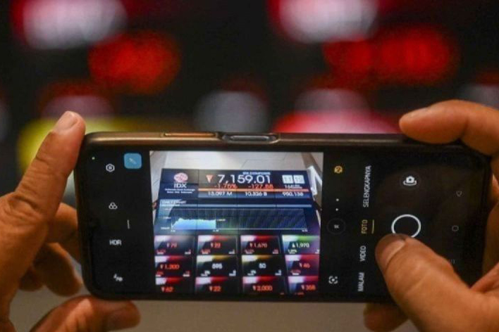 IHSG Jumat dibuka menguat 39,38 poin