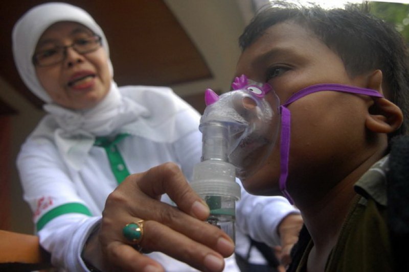 Dokter bagikan kiat mengurangi gejala asma pada anak