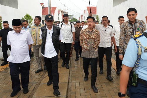 Wapres - Wamensos tinjau Kampung Nelayan Sejahtera Indramayu