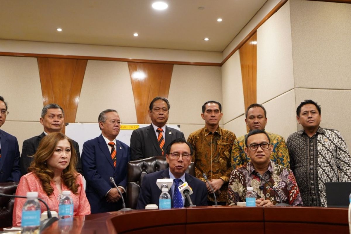 Menteri P2MI bahas peluang penempatan pekerja migran di Sarawak Menteri P2MI bahas peluang penempatan pekerja migran di Sarawak