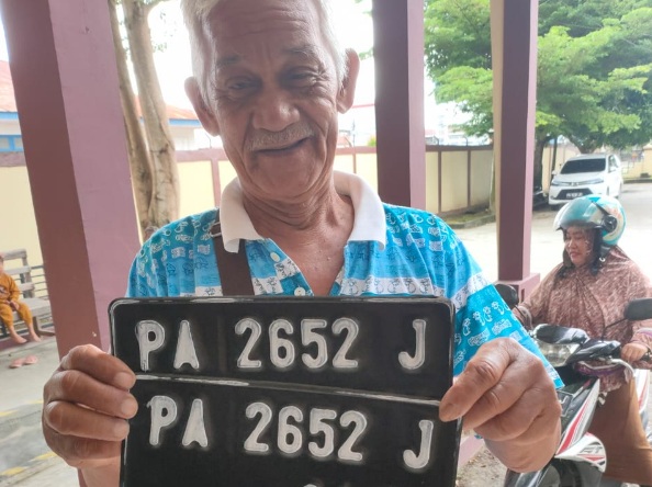 Tertib lalin, Satlantas Polres Jayapura imbau warga ambil plat nomor kendaraan Tertib lalin, Satlantas Polres Jayapura imbau warga ambil plat nomor kendaraan