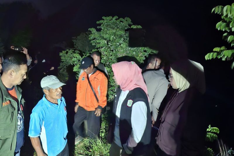Pemkab Lumajang gerak cepat tangani kerusakan talud Sungai Rejali Pemkab Lumajang gerak cepat tangani kerusakan talud Sungai Rejali