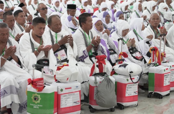 5.019 JCH Embarkasi Medan sudah diberangkatkan ke Tanah Suci 5.019 JCH Embarkasi Medan sudah diberangkatkan ke Tanah Suci