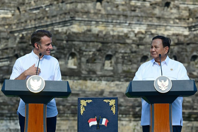 Indonesia-Prancis teken kerja sama strategis kebudayaan di Borobudur Indonesia-Prancis teken kerja sama strategis kebudayaan di Borobudur