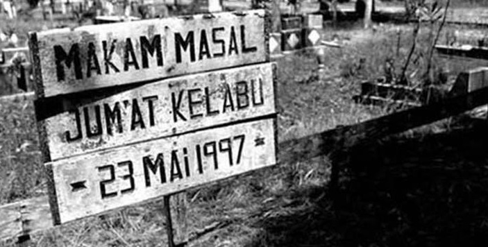 23 Mei 1997: Kerusuhan Jumat kelabu di Banjarmasin 23 Mei 1997: Kerusuhan Jumat kelabu di Banjarmasin