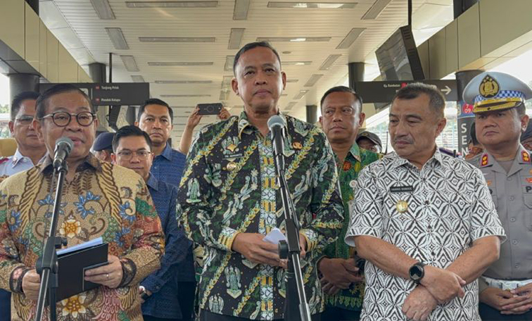 Transjabodetabek rute Vida Bekasi-Cawang resmi diluncurkan Transjabodetabek rute Vida Bekasi-Cawang resmi diluncurkan