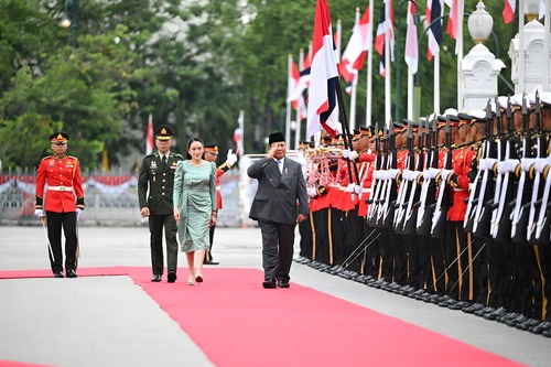 Momen Prabowo disambut hangat PM Thailand di Bangkok