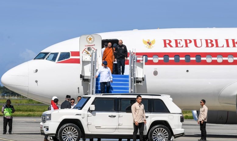 Prabowo tiba di Yogyakarta bersama Bhante jelang kunjungan Macron Prabowo tiba di Yogyakarta bersama Bhante jelang kunjungan Macron