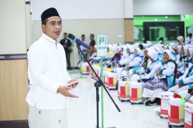 Wagub Taj Yasin lepas jemaah calon haji Kloter 1 Embarksi Solo